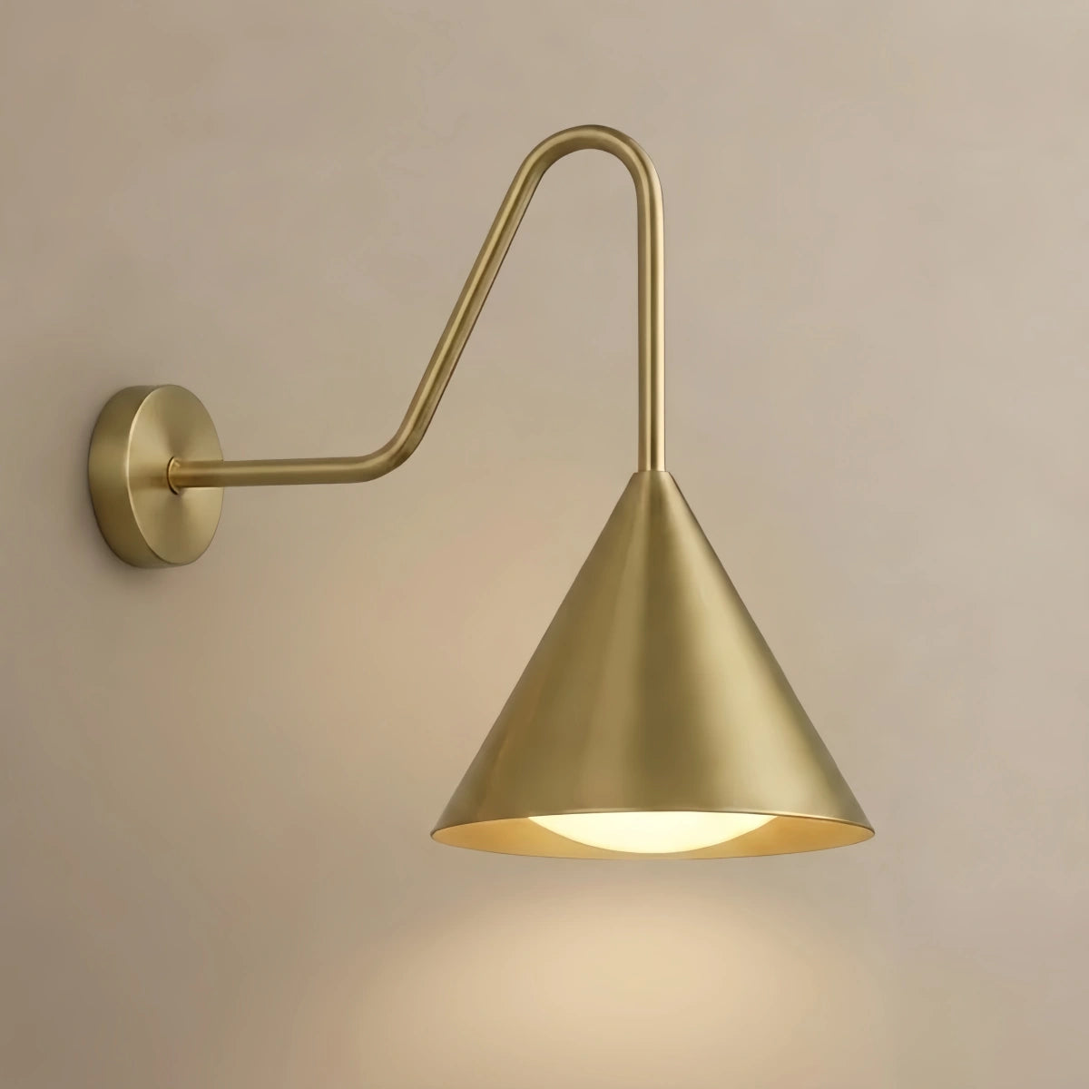 Irondale Minimalist Conical Outdoor Wall Lamp – Black Metal Light for Exterior Wall