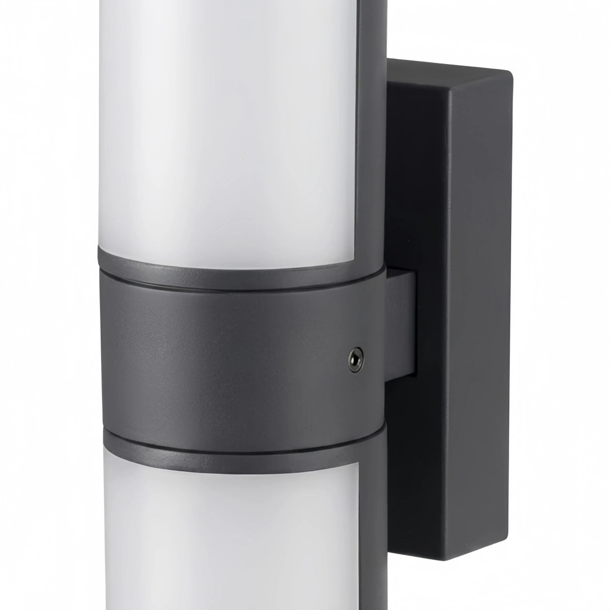 Aplique de pared para exterior con sensor moderno Irondale - Cilindro de metal negro y acrílico para jardín