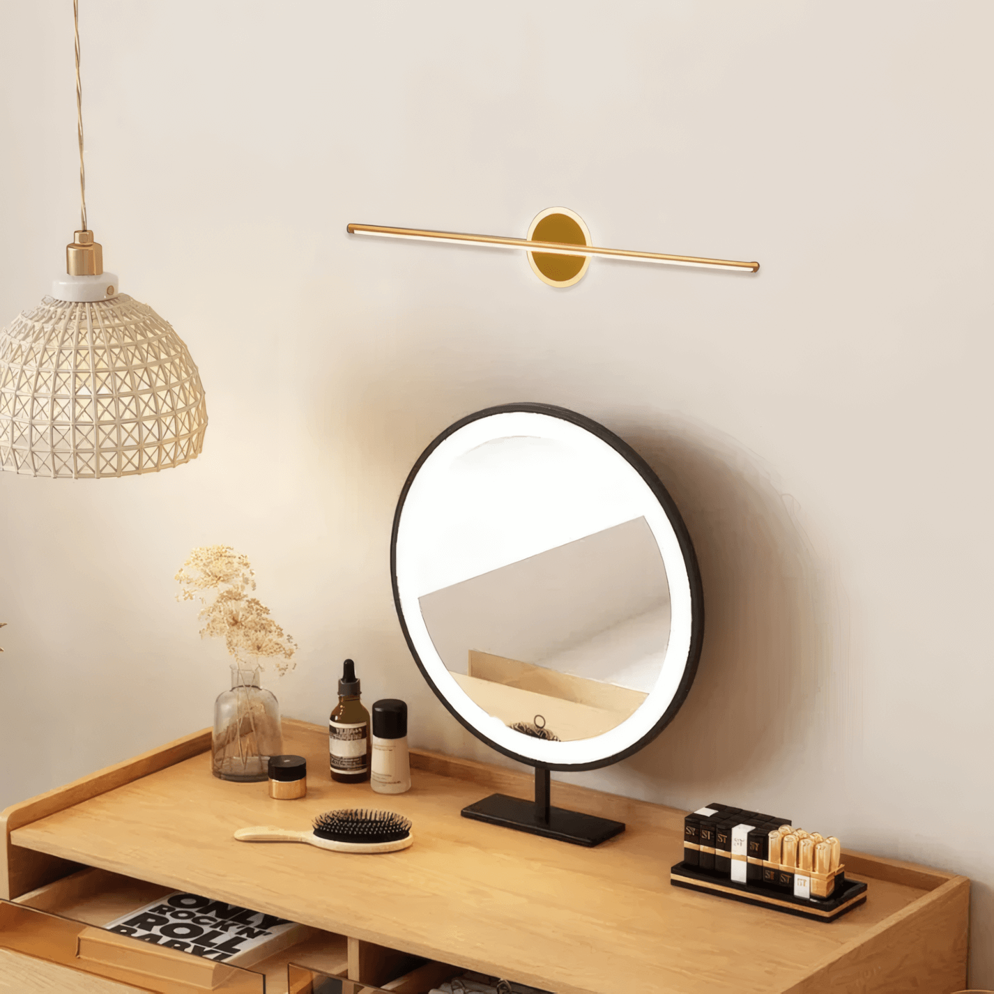 Minimalist Gold Wall Lamp Linear for Bedroom
