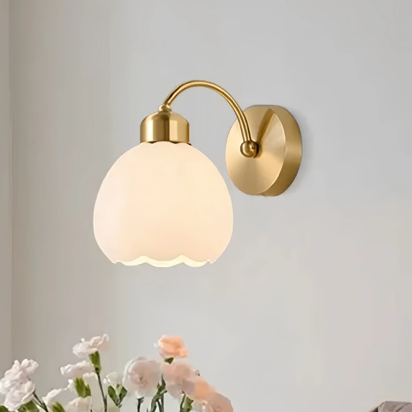 Lámpara de pared Crema - Moderna, metal y cristal con diseño floral dorado