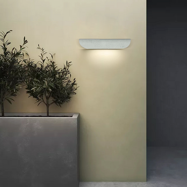 Minimalist Curved Wall Lamp