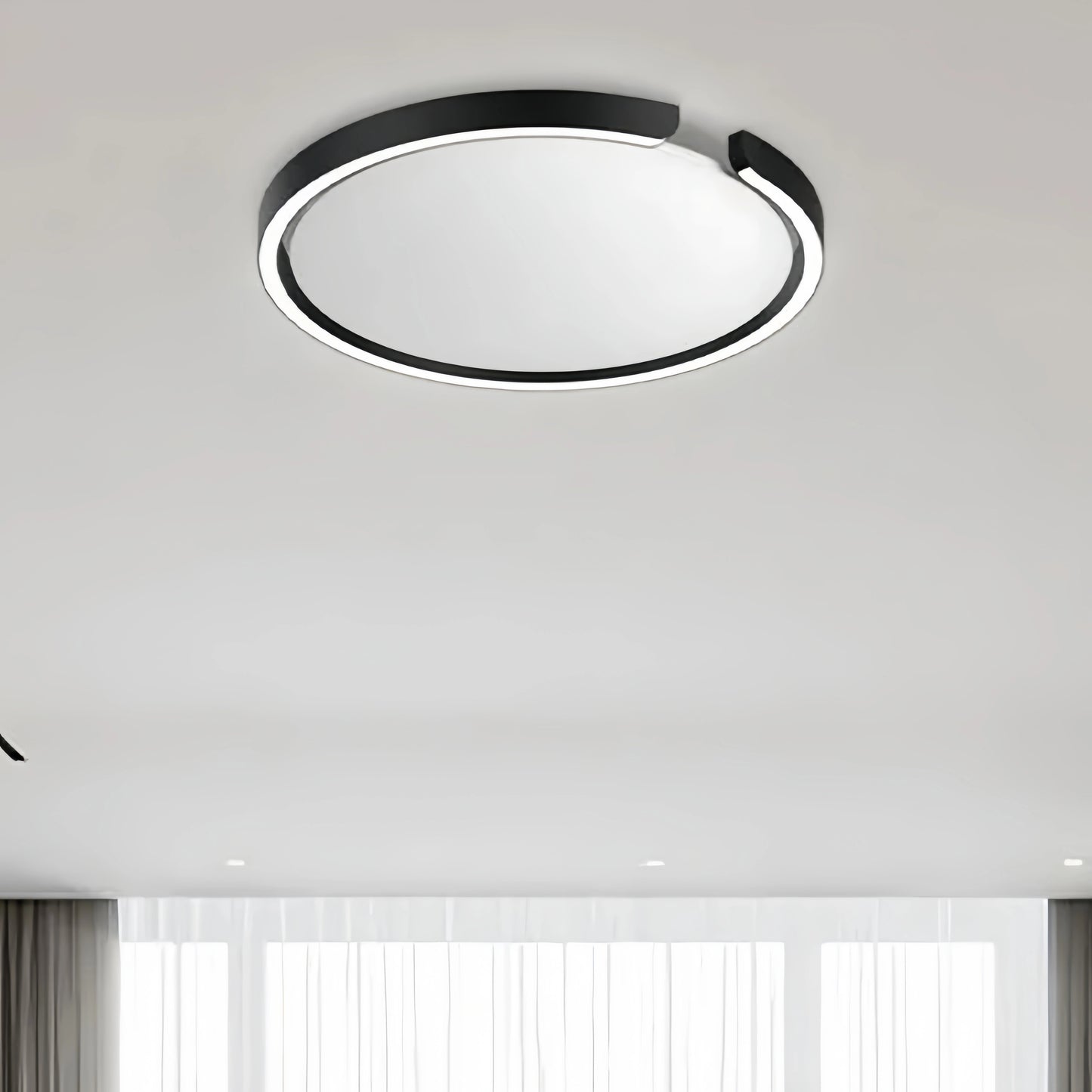 Embrace Modern Round LED Ceiling Light 每 Black/White Metal for Bedroom/Living Room