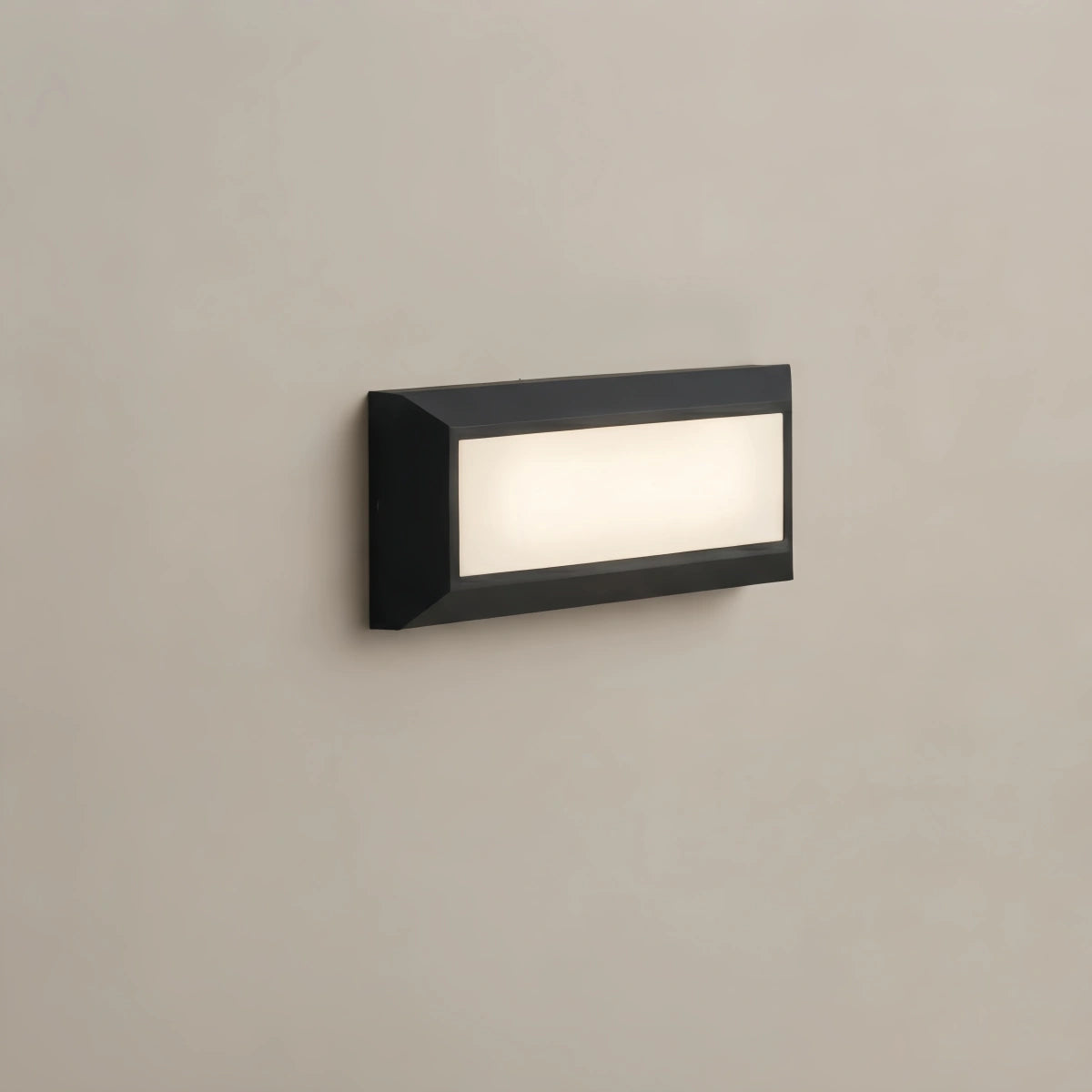 Arcato Modern Outdoor Step Deck Light – Waterproof Pathway Light for Courtyard/Staircase