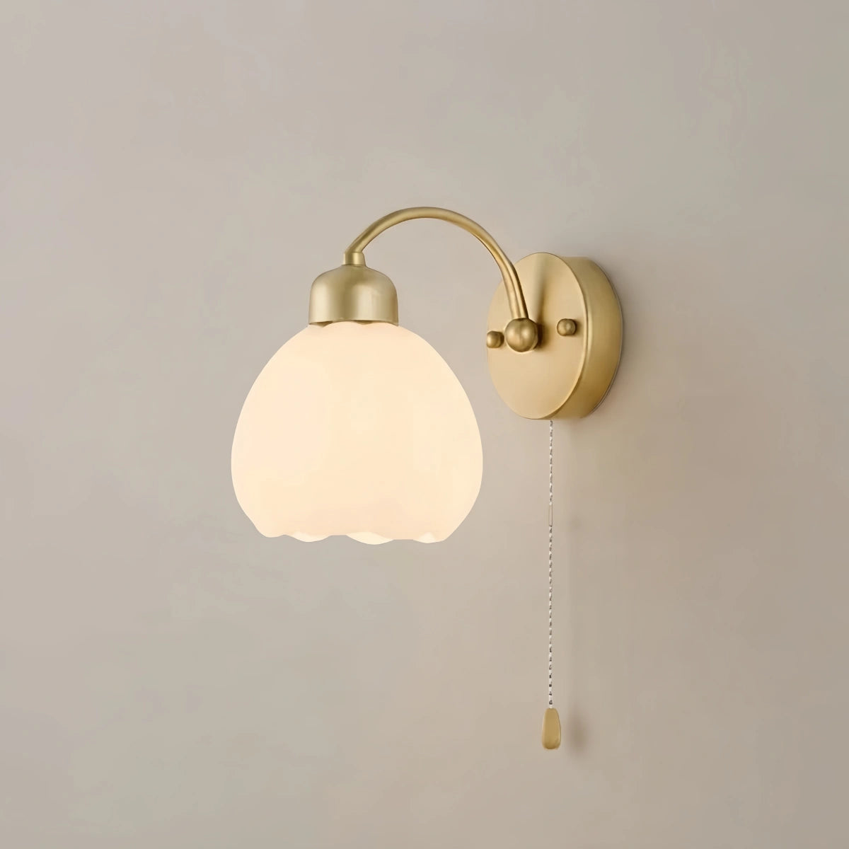 Crema Modern  Gold Floral Wall Lamp – Metal/Glass Fixture for Bedroom