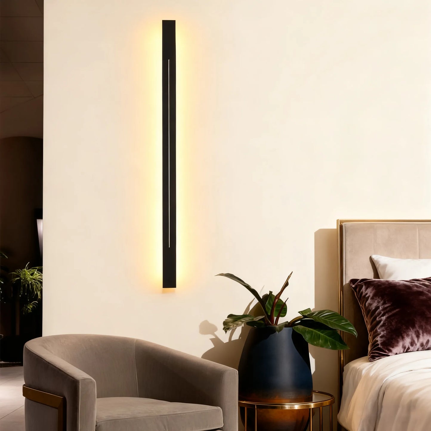 Arcato Minimalistische LED-Wandleuchte – Schwarz/Gold fürs Schlafzimmer