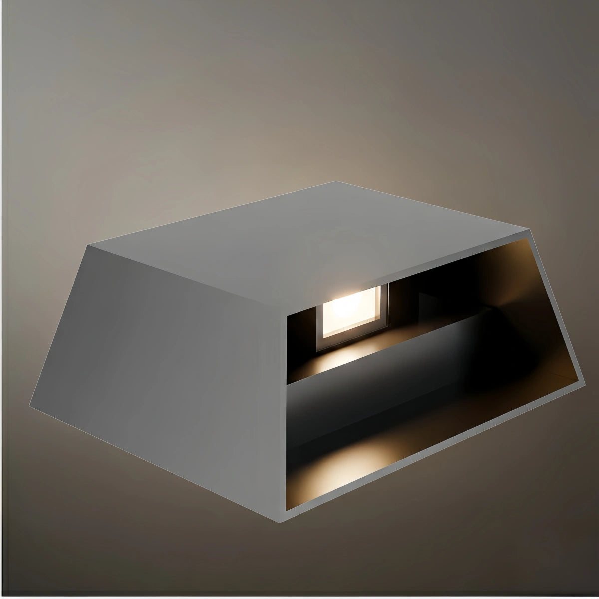 Minimalist Stainless Steel Outdoor Wall Sconce – Modern Exterior Light with Solar or Wired Power