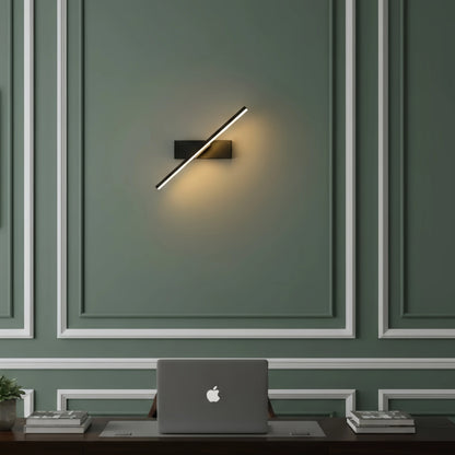 Arcato Moderne lineare Wandleuchte – Schwarze/weiße Metallleuchte fürs Schlafzimmer