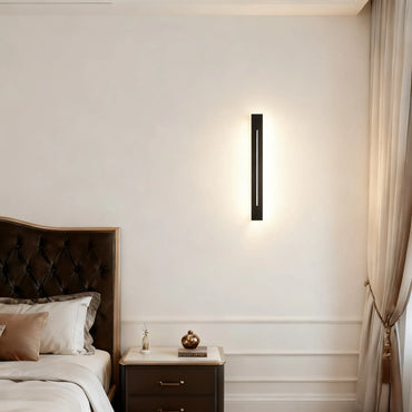 Arcato Minimalist LED Wall Lamp – Black/Gold for Bedroom
