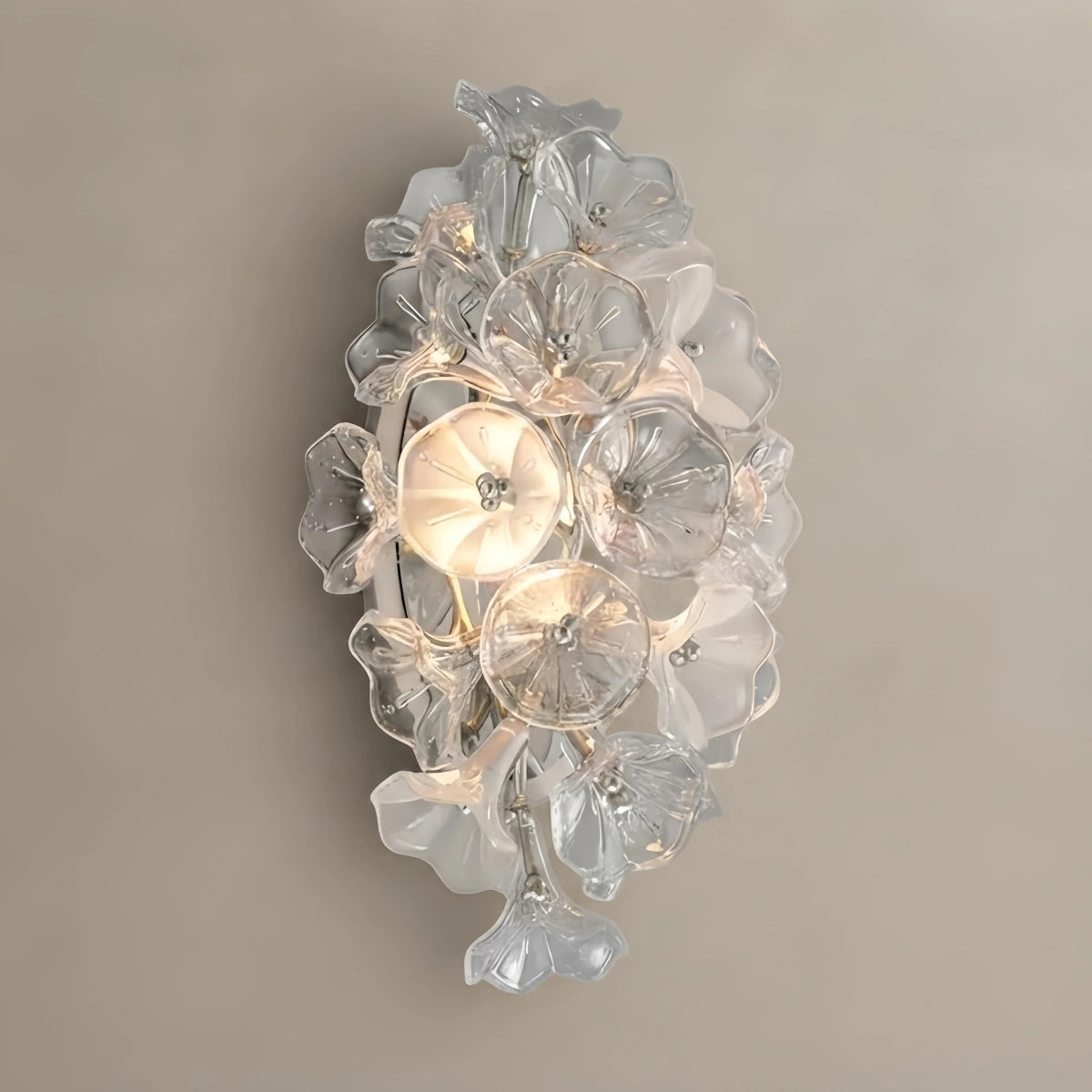 Lámpara de araña moderna de rama Velora – Flor de cristal de cobre y plata para sala de estar / dormitorio