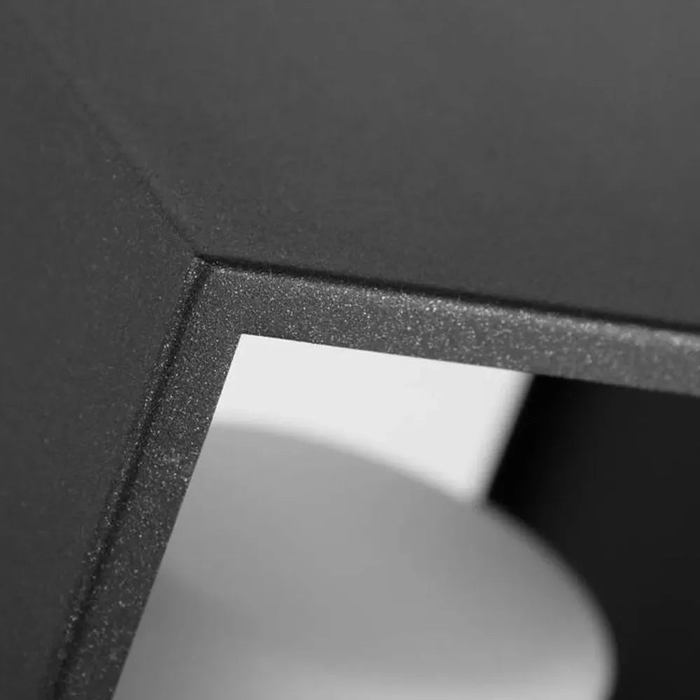 Modern Pathway Light – IP65 Waterproof 