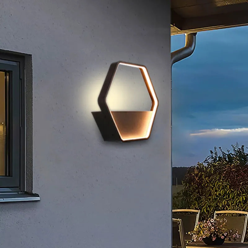 Art Deco Outdoor Wall Lamp - Black Metal Hexagon Design for Courtyard