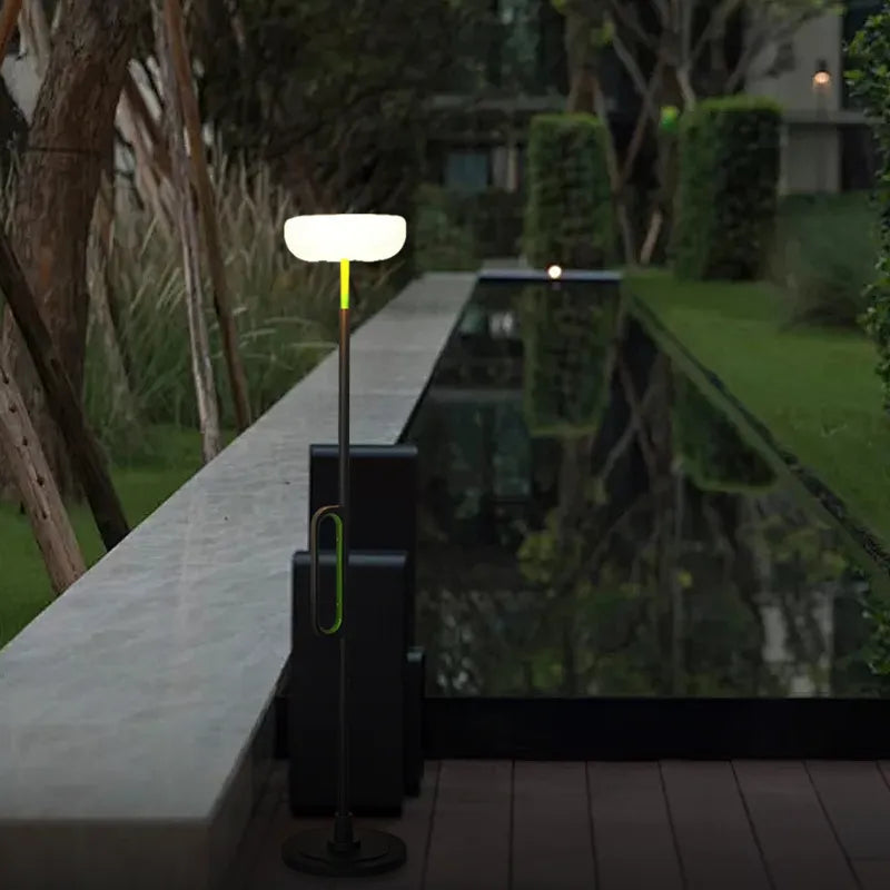 ALS661 Modern Outdoor Floor Lamp - Black Metal & Acrylic Bowled Design for Courtyard