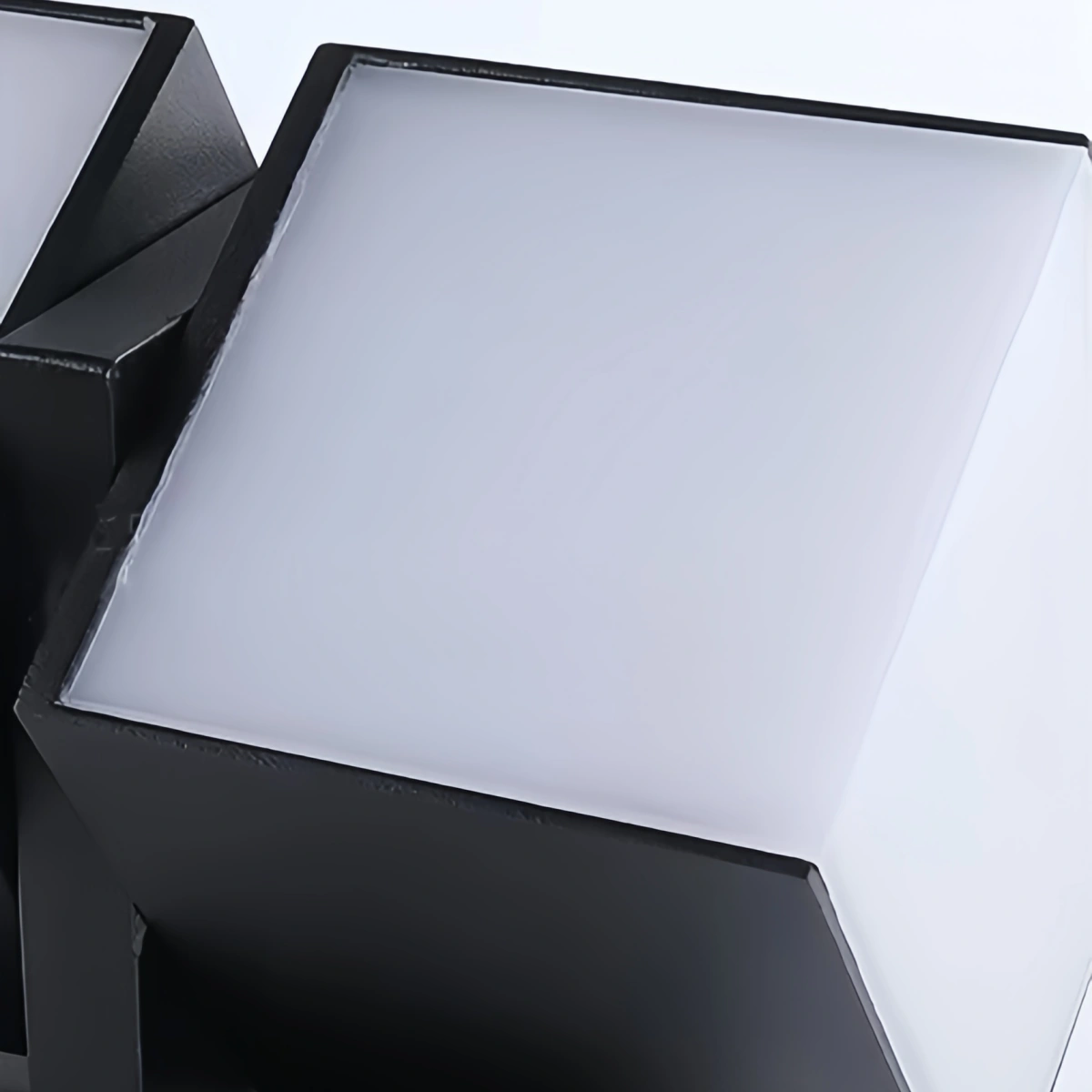 Modern_Outdoor_Wall_Lamp