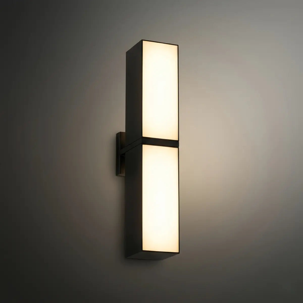 Modern_Outdoor_Wall_Lamp