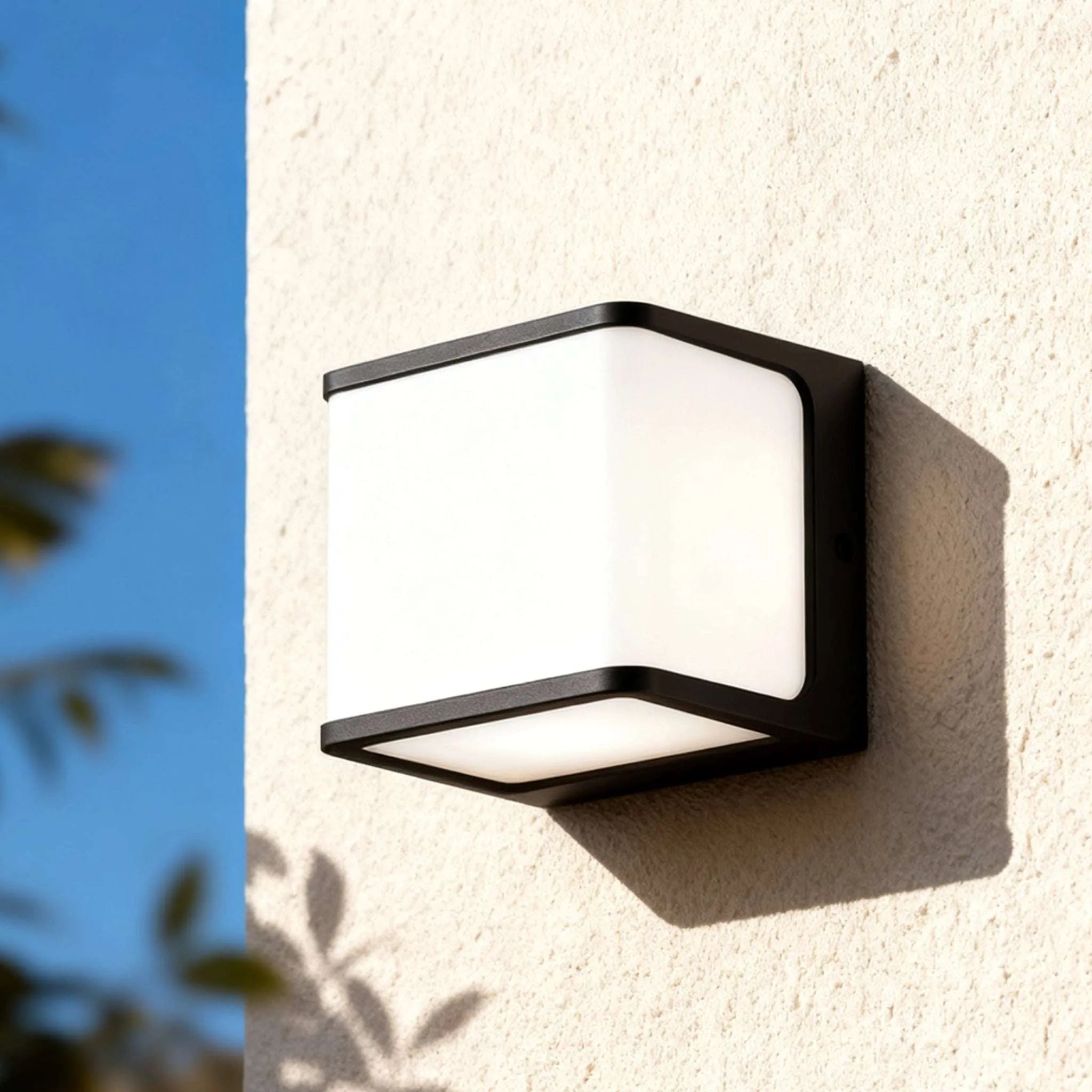 Modern Solar LED Outdoor Wall Lamp – Waterproof Sensor Light
