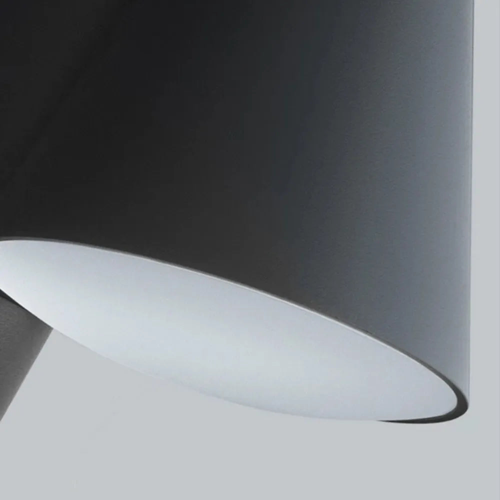  Outdoor Pathway Light - Black Metal