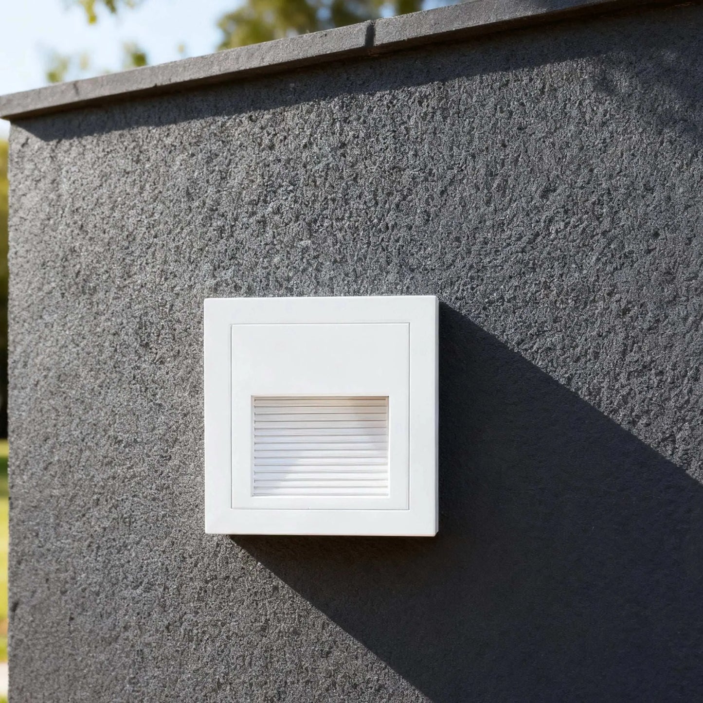 Modern LED Deck Step Light – Black Metal Waterproof Sensor Light for Stairs