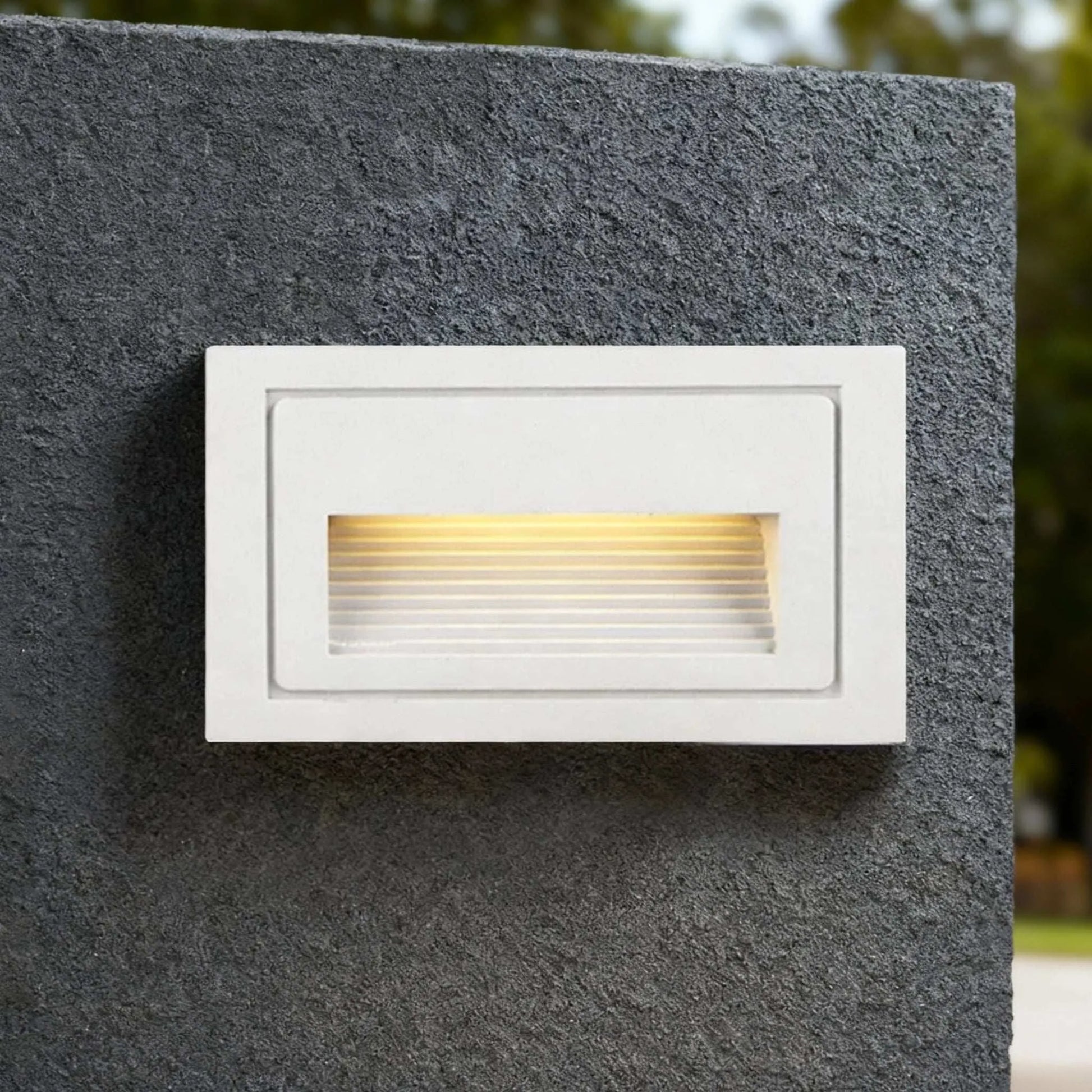 Modern LED Deck Step Light – Black Metal Waterproof Sensor Light for Stairs