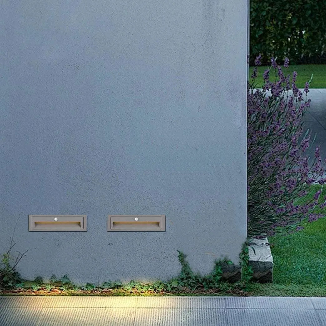 Modern LED Deck Step Light – Black Metal Waterproof Sensor Light for Stairs