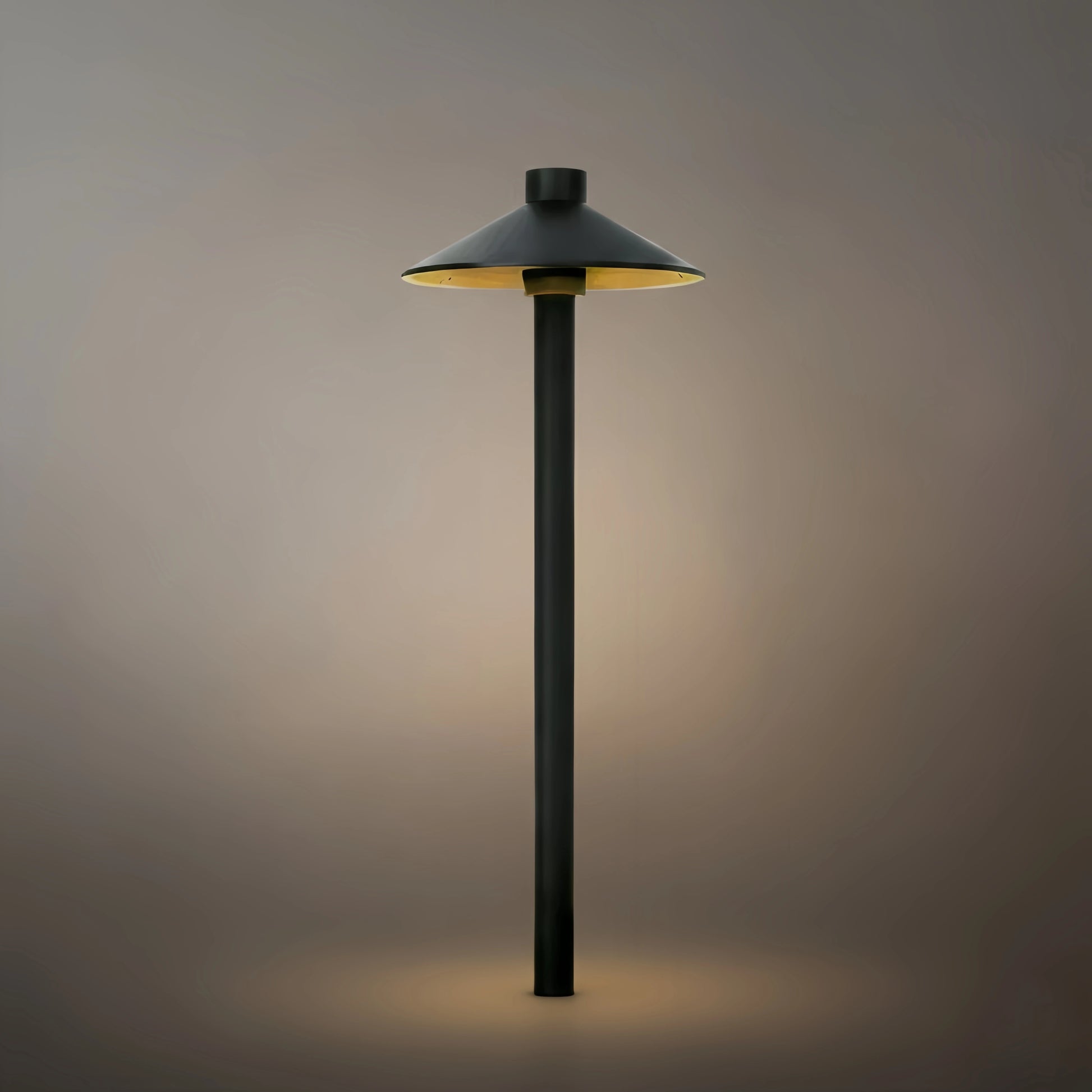 Modern_Black_Outdoor_Path_Light_Mushroom-Shaped_Metal_Detail