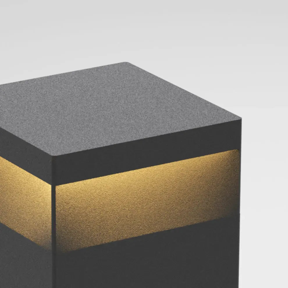  Path Light – Outdoor Lamp for Courtyard/Walkway