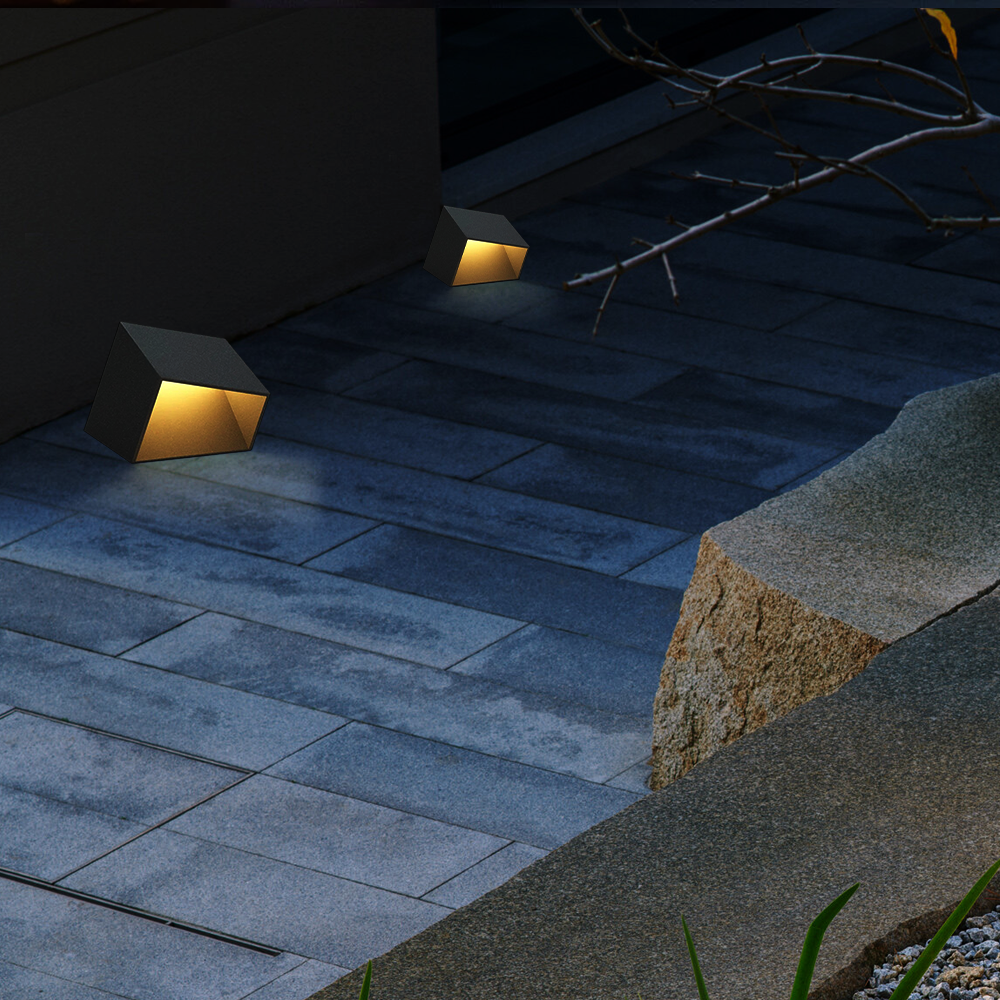 Modern Solar Pathway Lights - Black Irregular Metal & Acrylic Design for Garden