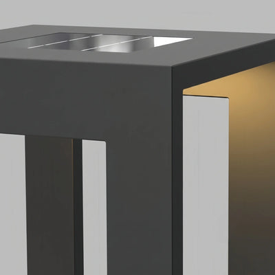 Lámpara de pie solar cuadrada moderna - Metal negro resistente a la intemperie para terraza y exteriores