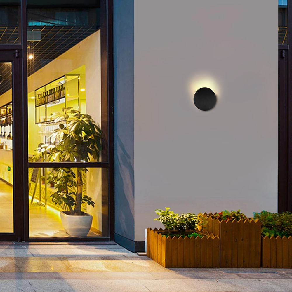 Minimalist Pebble Outdoor Wall Lamp