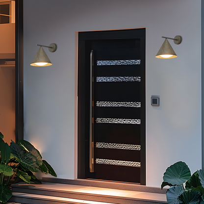 Minimalist Conical Outdoor Wall Lamp – Black Metal