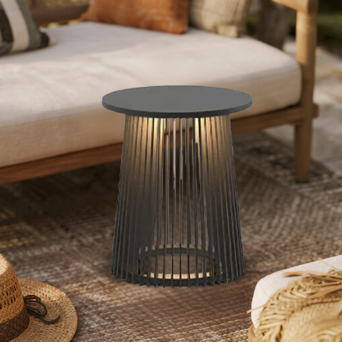 Modern Outdoor Floor Lamp - Black Metal 
