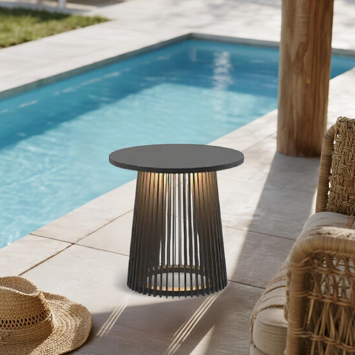 Modern Outdoor Floor Lamp - Black Metal 