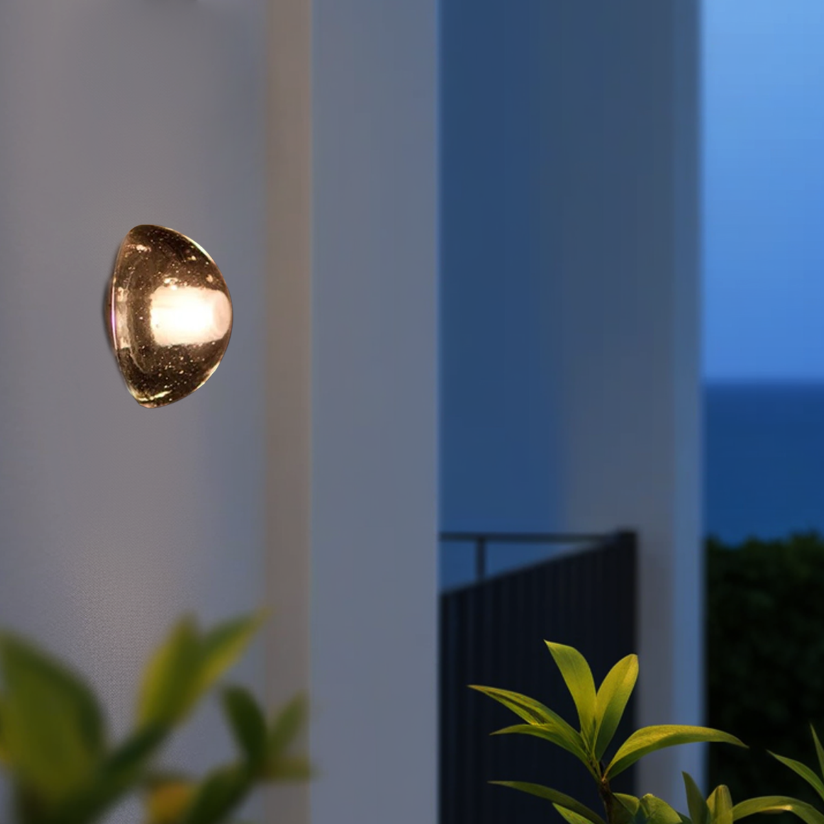 Modern Outdoor Wall Lamp - Clear Round Design for Garden