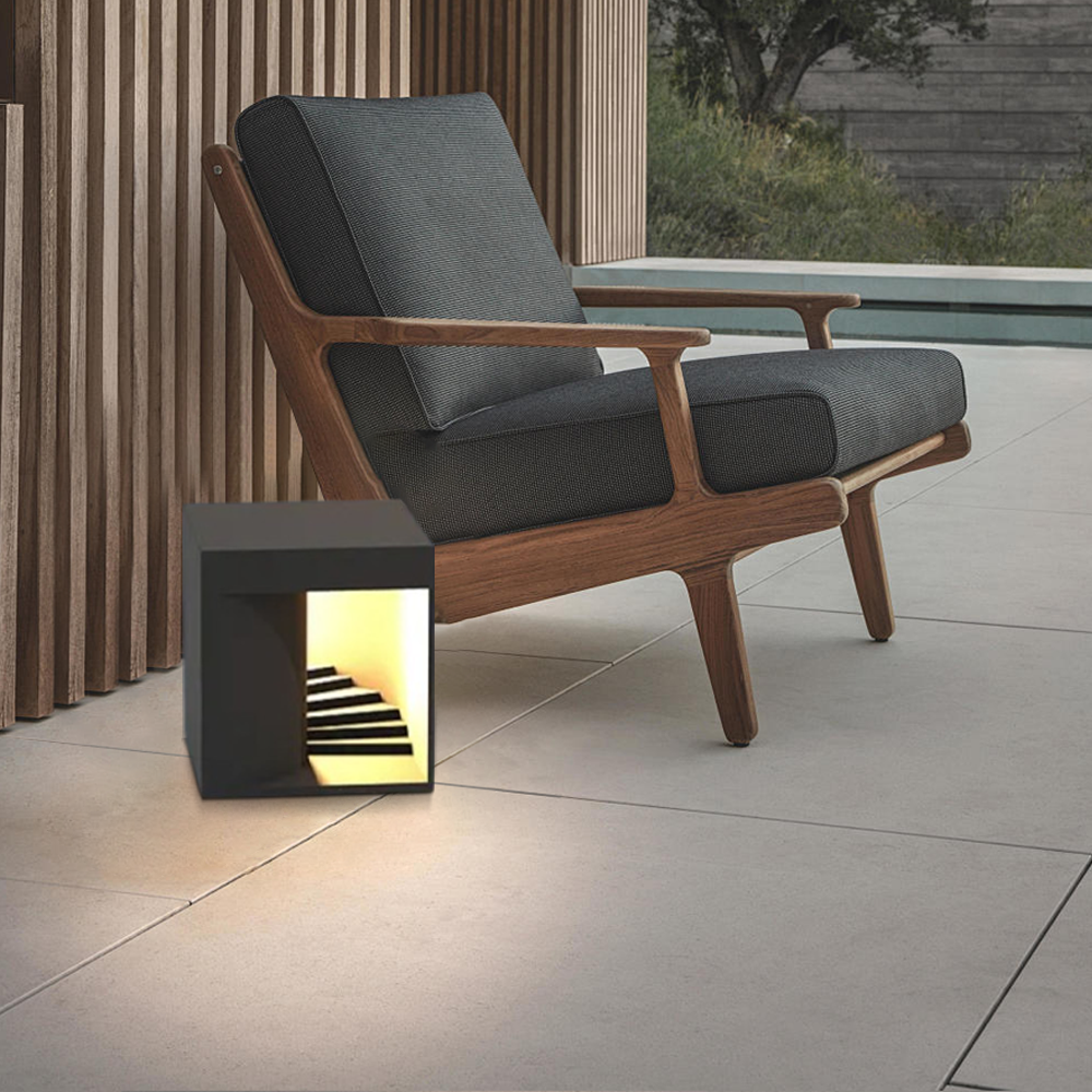 Modern Outdoor Floor Lamp - Black Metal Rectangular Design for Patio