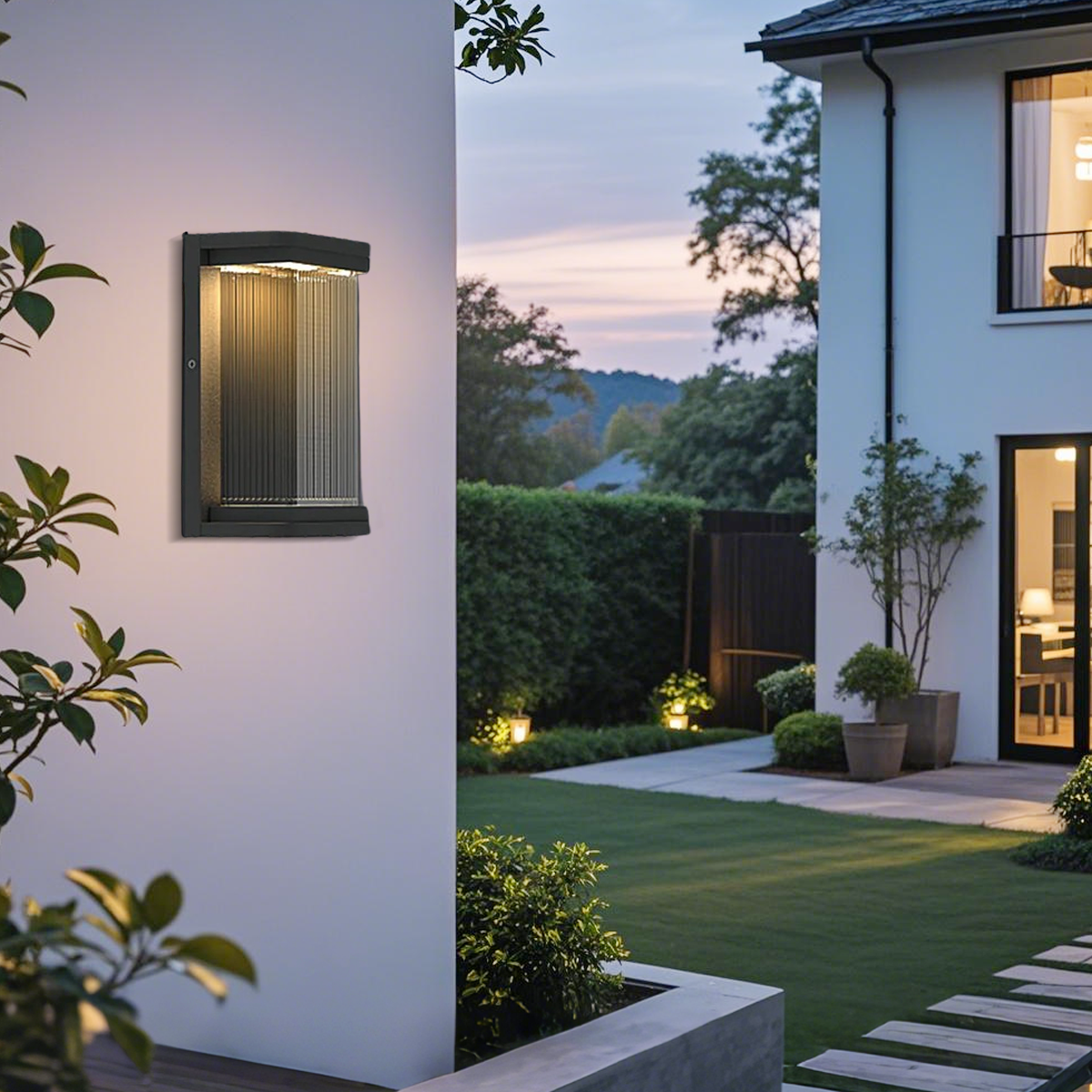 Industrial Outdoor Wall Lamp - Black Metal Rectangular Design