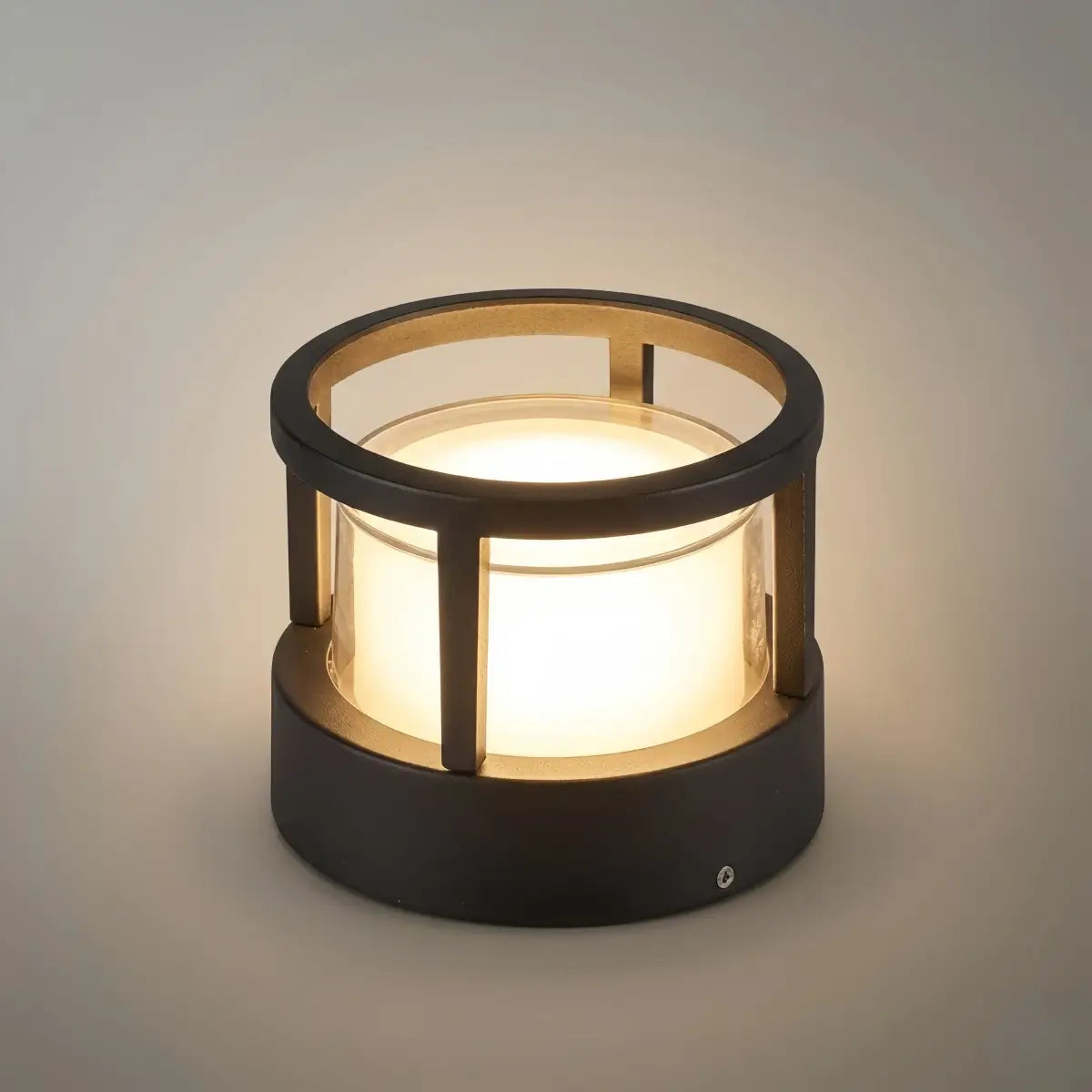 Industrial_Cylindrical_Pillar_Lights