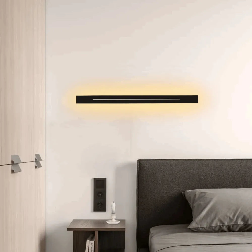 Arcato Minimalist LED Wall Lamp – Black/Gold for Bedroom