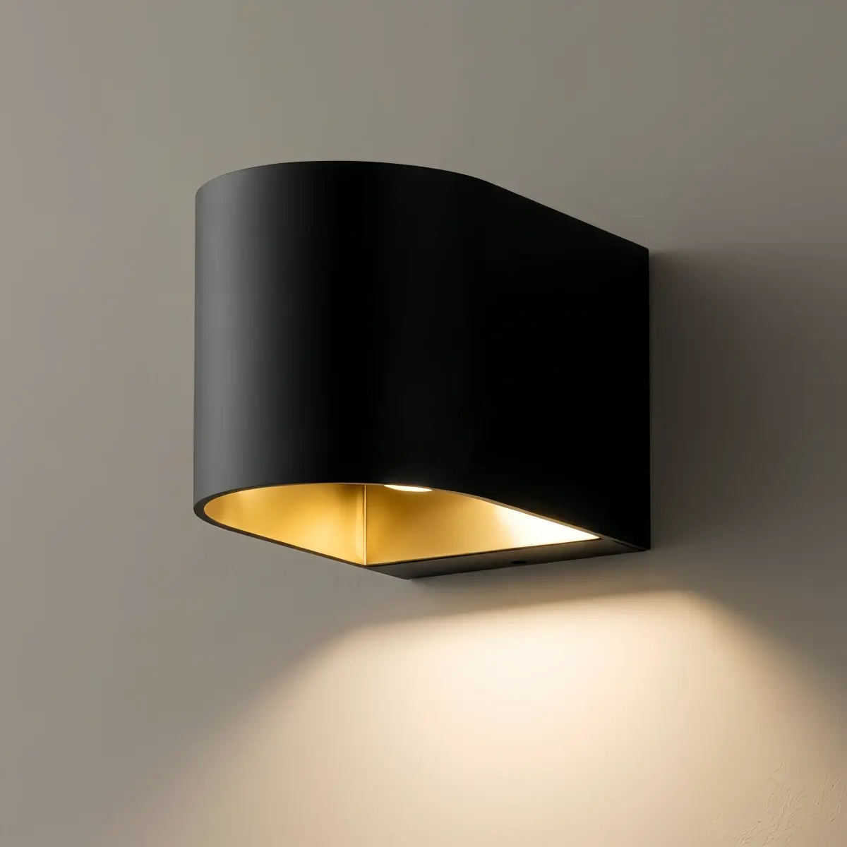 Industrial_Black_Outdoor_Wall_Lamp