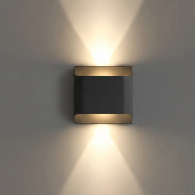 Irondale Modern Solar Sensor Wall Lamp – Black Metal Courtyard/Garden