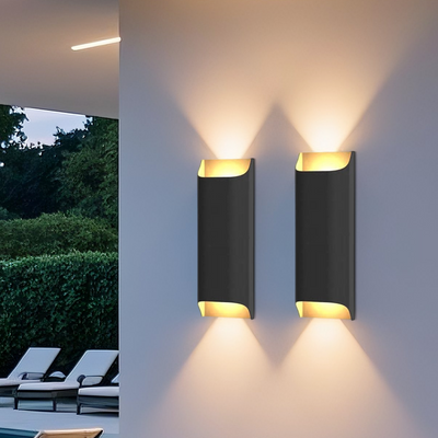 Irondale Modern Solar Sensor Wall Lamp – Black Metal Courtyard/Garden