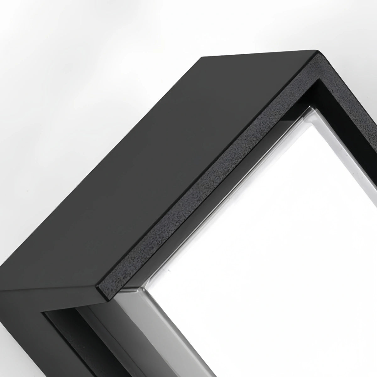 Modern_Square_Outdoor_Wall_Lamp