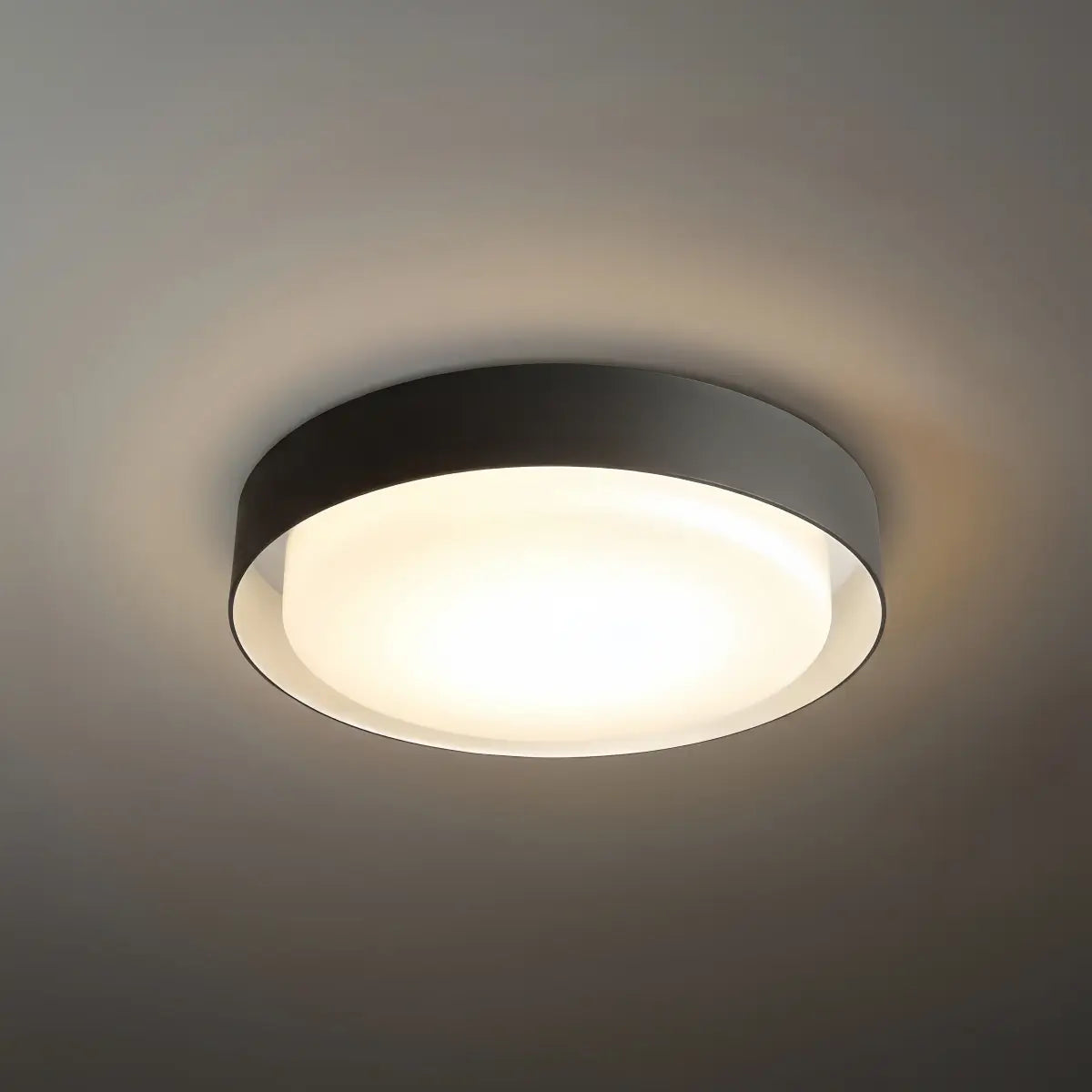 Modern_Black_Outdoor_Ceiling_Lights_Metal_Acrylic_Round_Outdoor