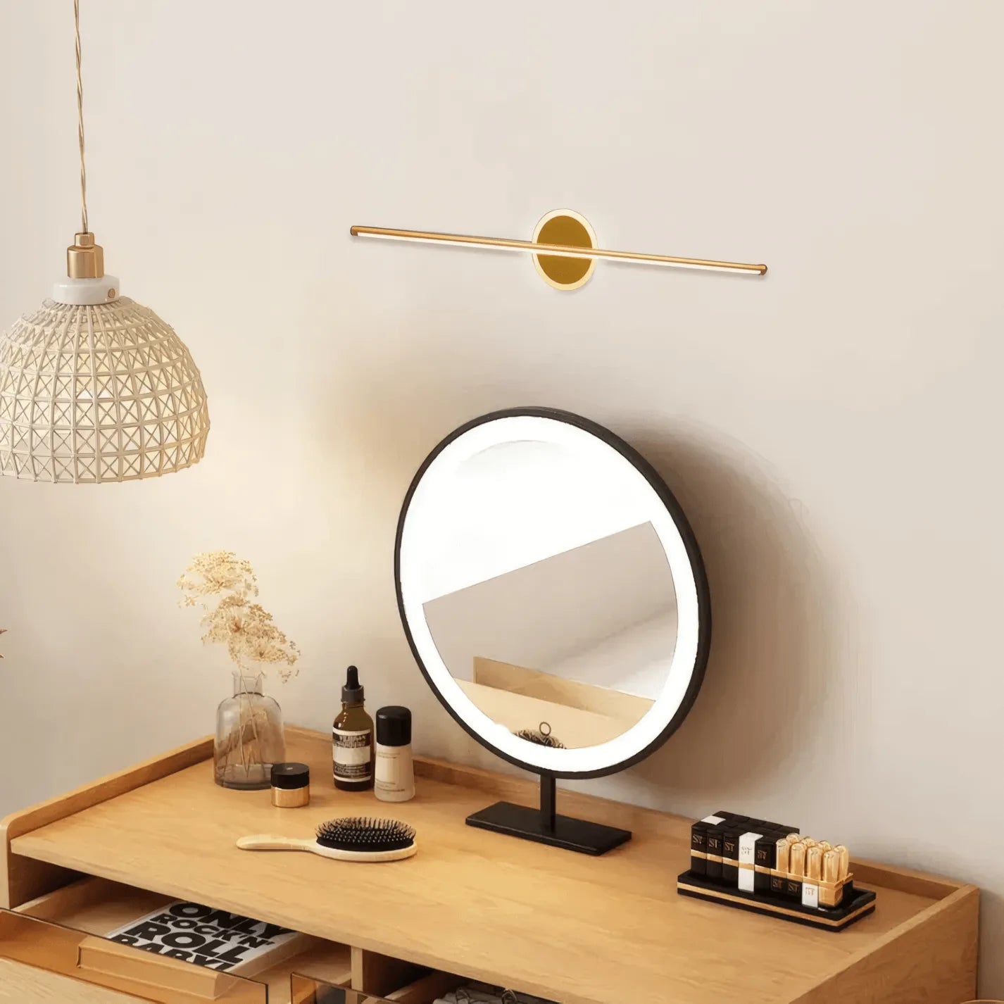 Minimalist Linear Vanity Light – Black/Gold Metal for Bathroom/Bedroom