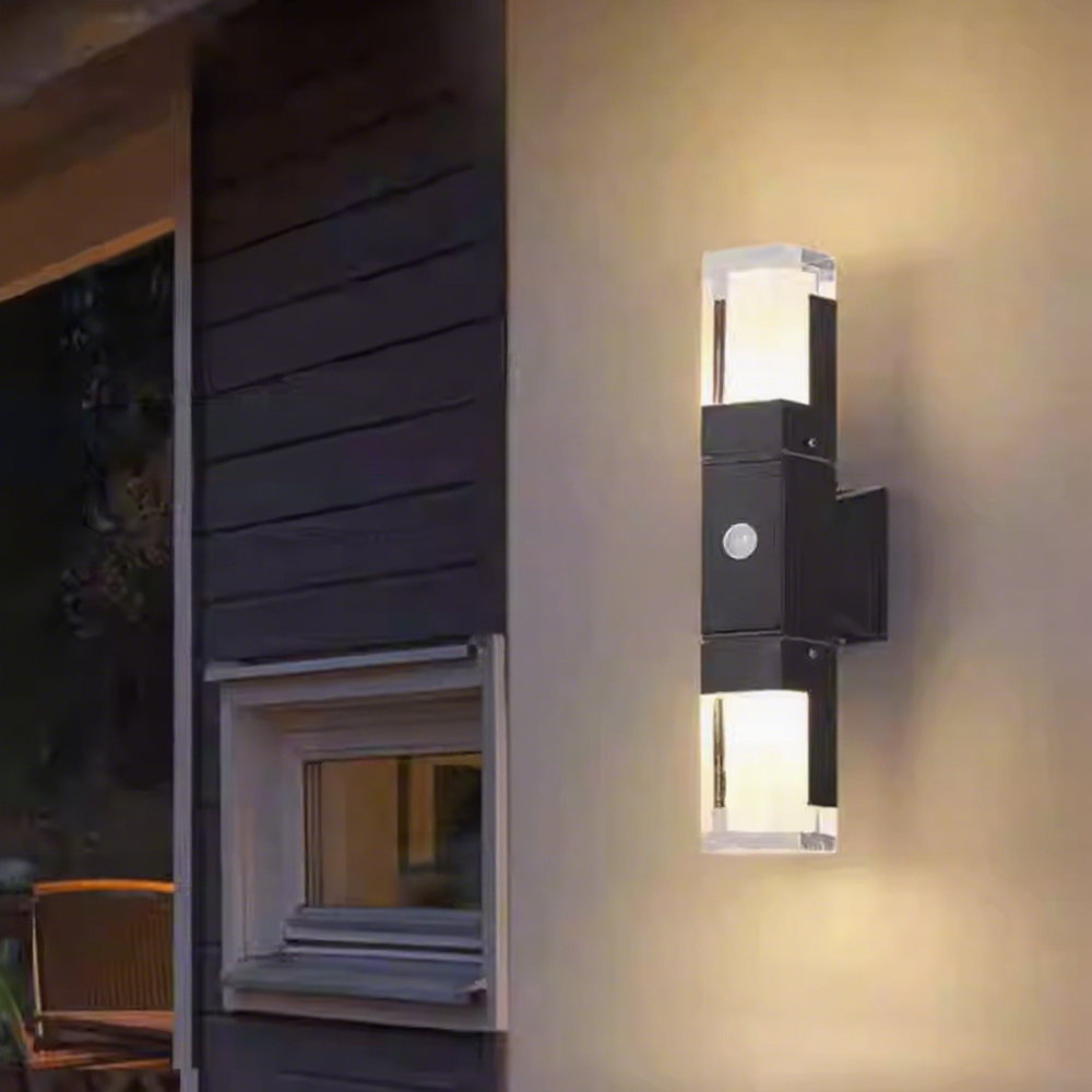 Modern Rectangle Wall Light - Black