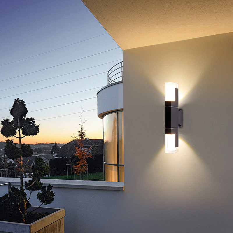 Modern Black Rectangle Outdoor Double-Head Wall Light for Patio