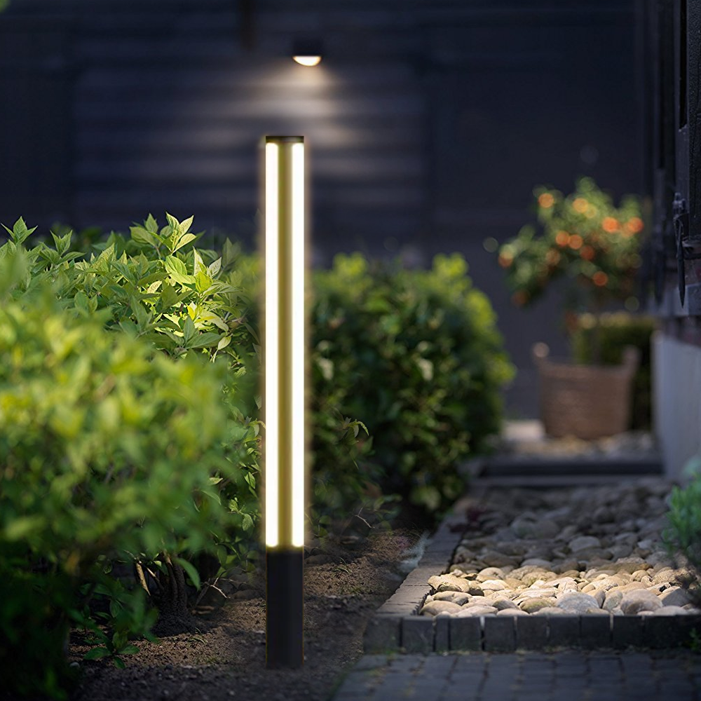  Industrial Outdoor Pathway Light - Black Metal Cylindrical Design for Courtyard
