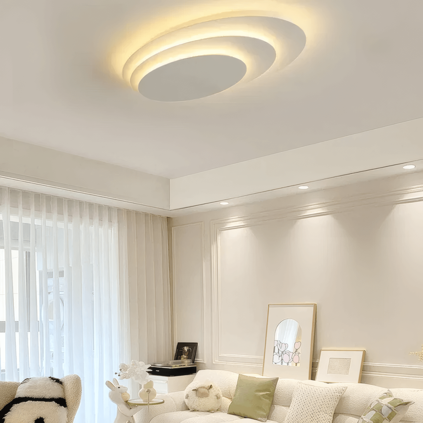 Modern Circular - styled LED Ceiling Light with Warm Light in Living Room