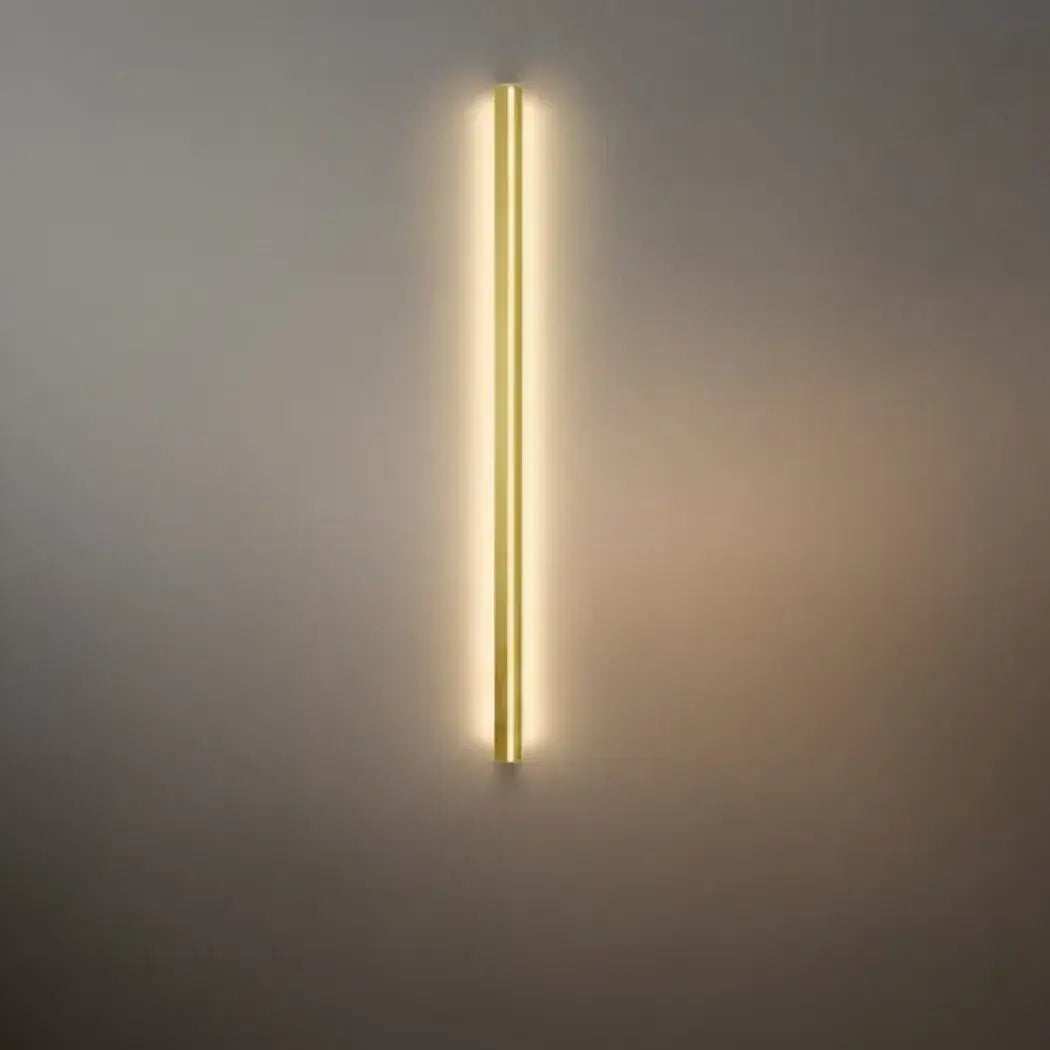 Arcato Minimalist Linear LED Wall Lamp – Black/Gold for Bedroom/Living Room