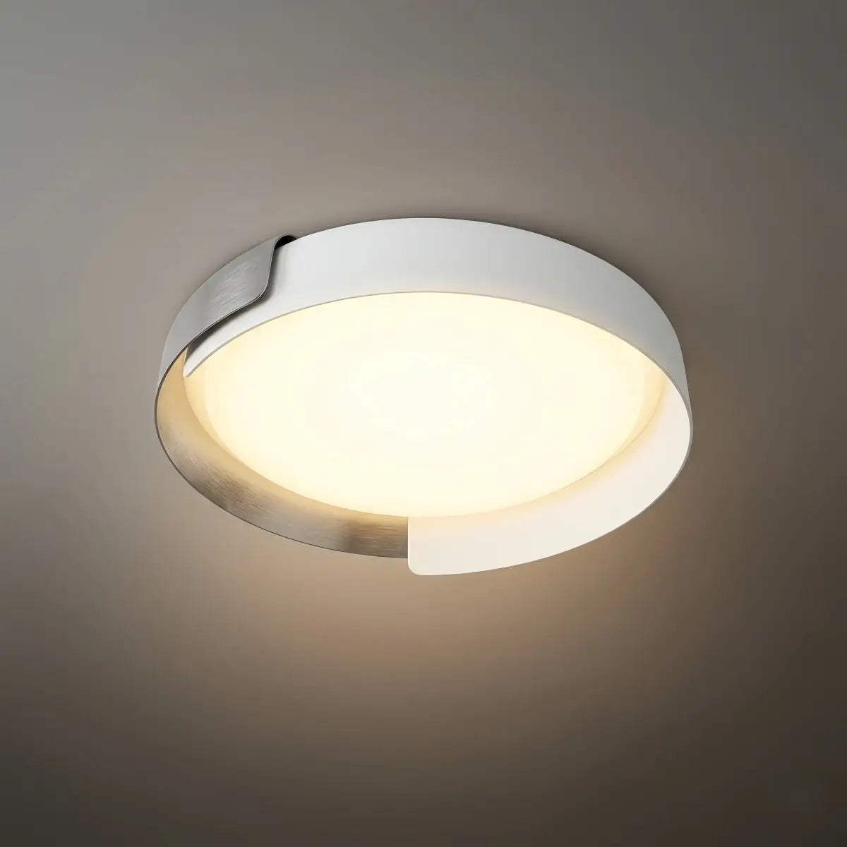 Modern_Round_Flush_Mount_Ceiling_Light