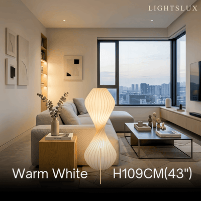 Lámpara de pie Zenno Art Deco – Tela plisada blanca y metal para dormitorio