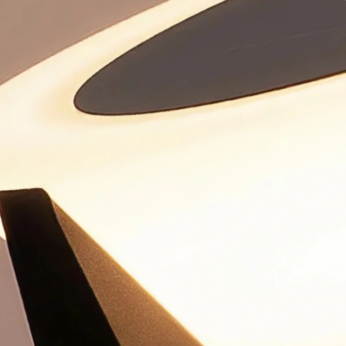 Stellar Modern Drum-Shaped Outdoor Lamp
